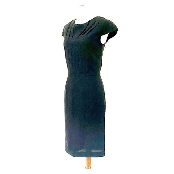 Tahari Dresses & Skirts - Tahari Cap Sleeve Pleated Seam Bodice Black Dress